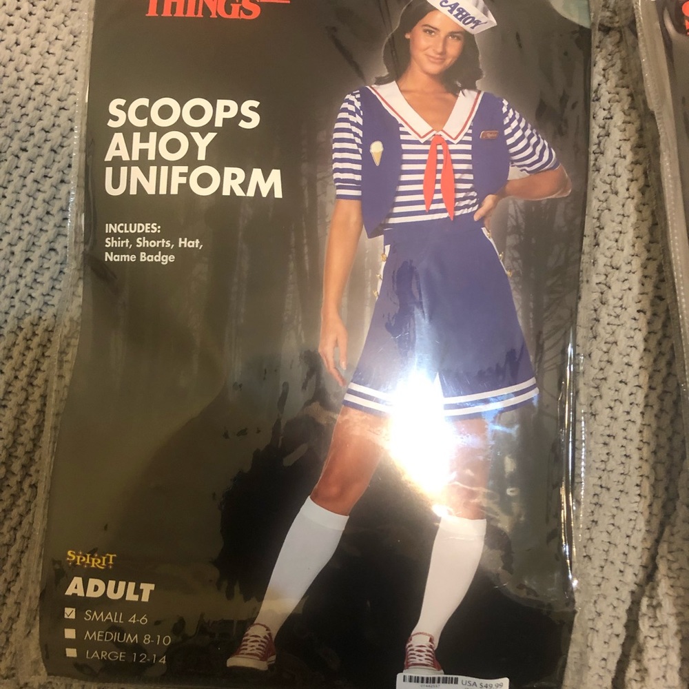 Scoops Ahoy Stranger Things Robin Costume